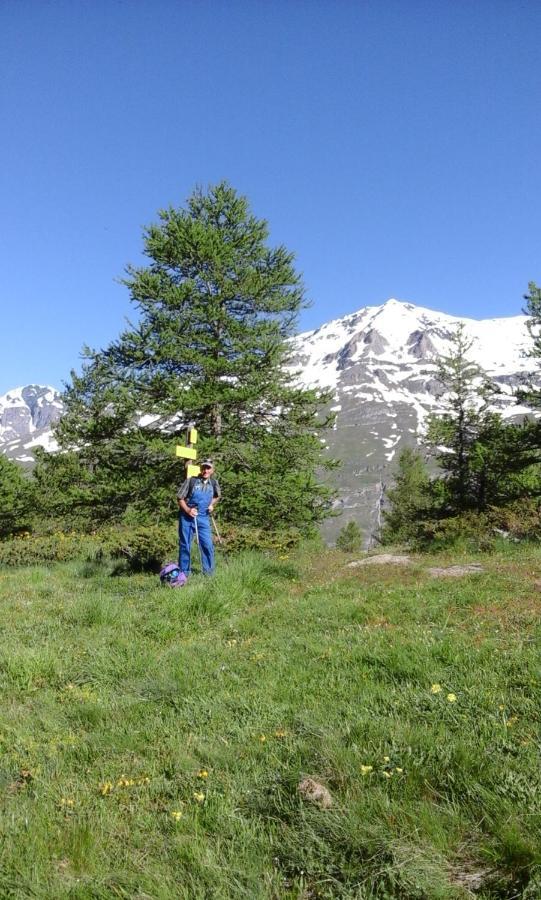 Hotel La Vanoise เบส์ซองส์ ภายนอก รูปภาพ