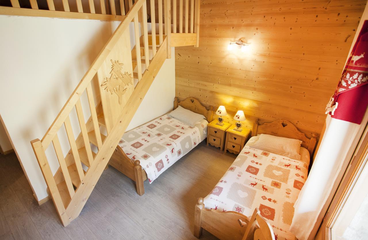 Hotel La Vanoise เบส์ซองส์ ภายนอก รูปภาพ
