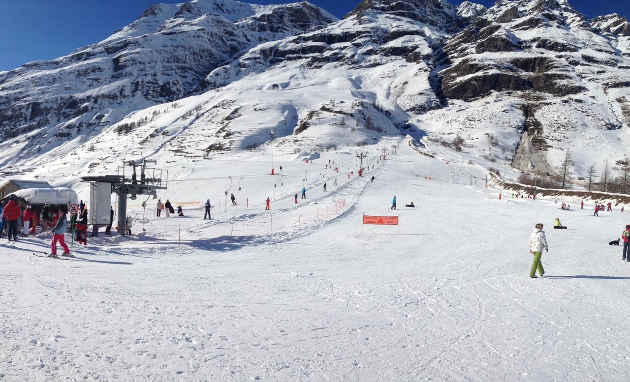 Hotel La Vanoise เบส์ซองส์ ภายนอก รูปภาพ