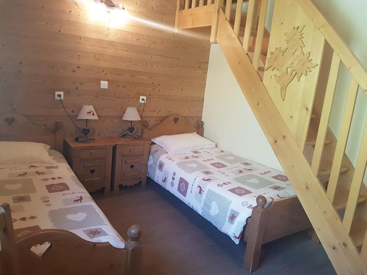 Hotel La Vanoise เบส์ซองส์ ภายนอก รูปภาพ
