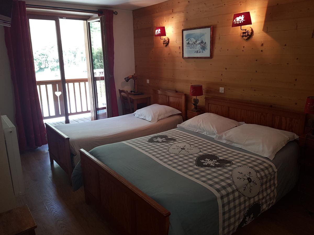 Hotel La Vanoise เบส์ซองส์ ภายนอก รูปภาพ